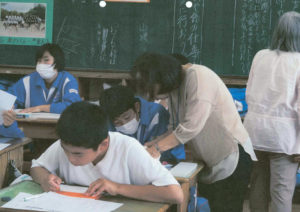 点字の学習の様子