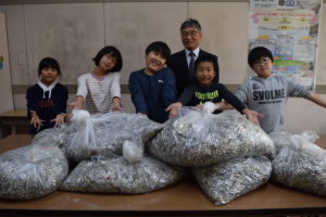 向笠小学校ﾌﾟﾙﾀﾌﾞ寄贈